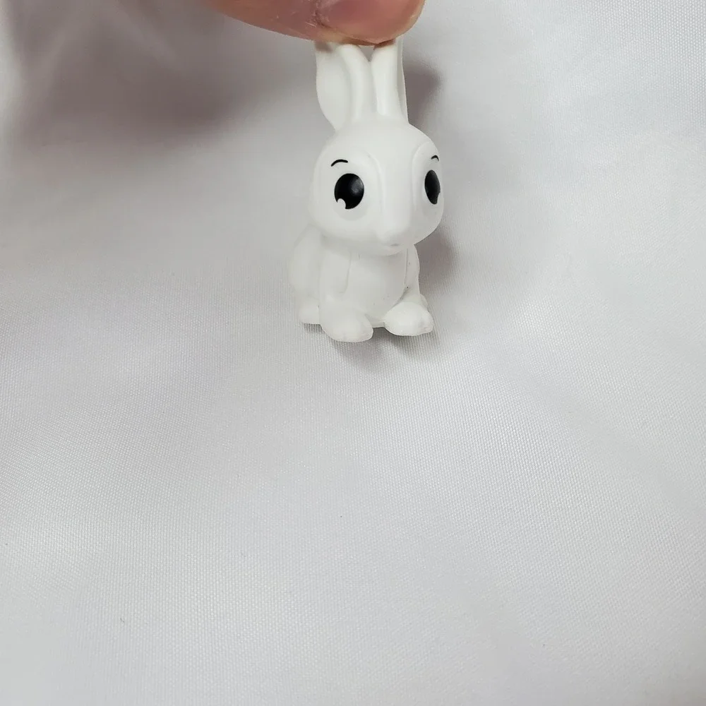 Paw Patrol Bunny Rabbit White Figure Replacement‎ Spin Master